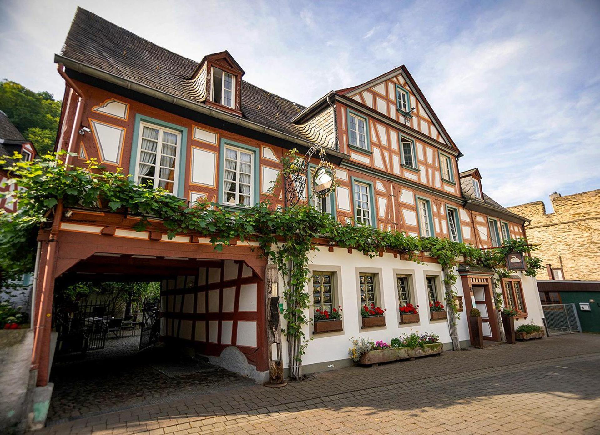 Landgasthof Zum Weissen Schwanen 브라우바흐 외부 사진